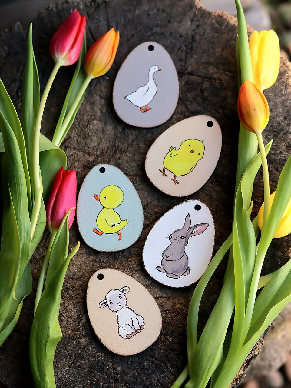 Drevené vajíčka na zavesenie