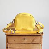 Kabelky - Kožená crossbody kabelka Yellow - 18189695_