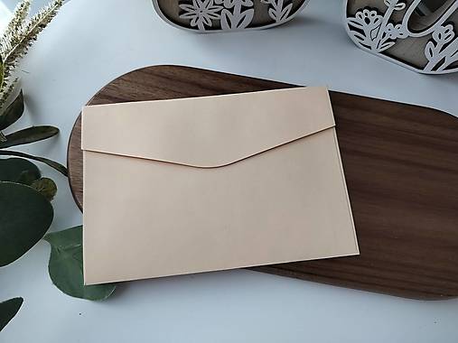 Pozvánka na narodeniny, narodeninová pozvánka s ružovými ružami na oslavu 50tky