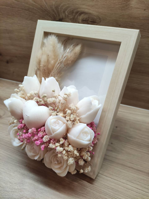 Sójová kytica v drevenom rámiku