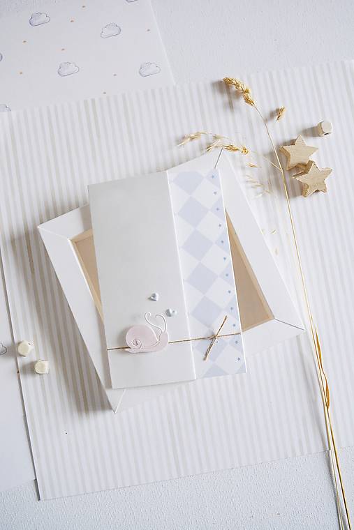 Papiernictvo - Gratulačný pozdrav pre bábätko - slimáčik so srdiečkami - 18194545_