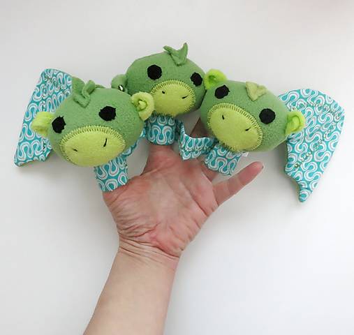 Trojhlavý drak - maňuška na prsty