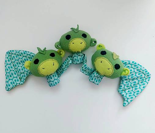 Trojhlavý drak - maňuška na prsty - na objednávku (na objednávku)