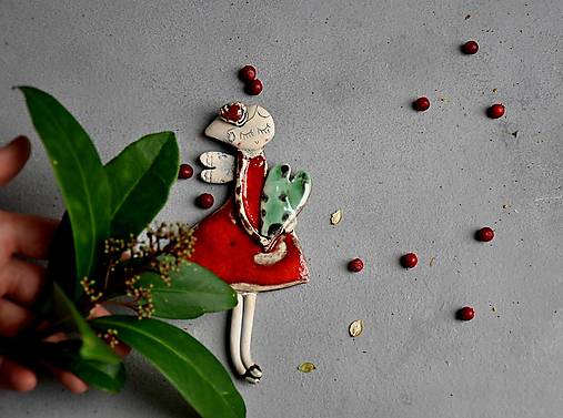 Anjelik na zavesenie so srdiečkom