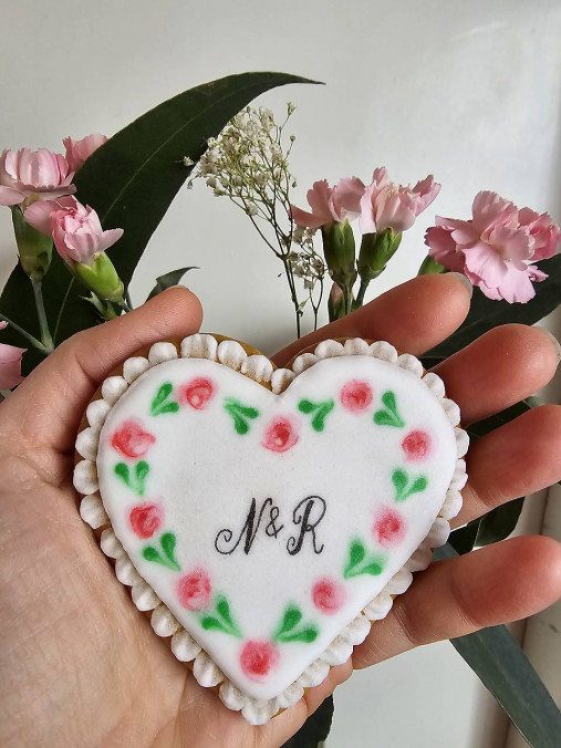 Dekorácie - Nežné medovníkové srdiečko - 18192254_