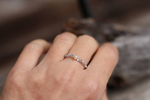 Prsteň krištáľ s perlou