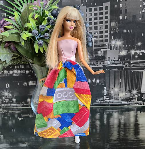 Spoločenské šaty pre Barbie