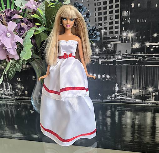 Svadobné šaty pre Barbie