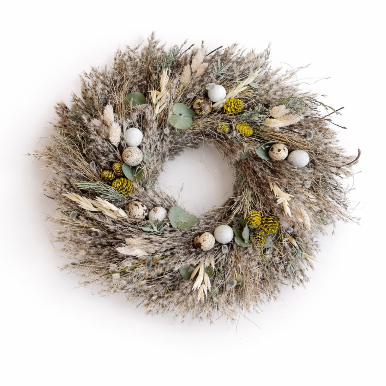 Prírodný veniec z tráv a prepeličích vajíčok