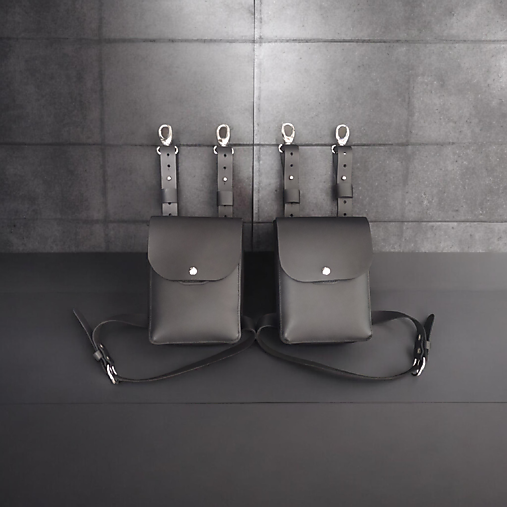 Kožené kapsy s dvojitým uchytením