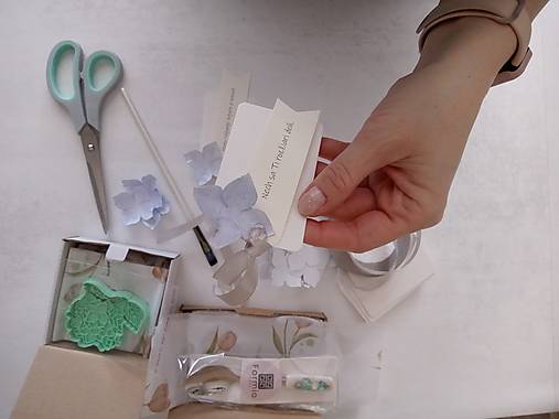 Set vykrajovačka s menom a lyžička, Azúria