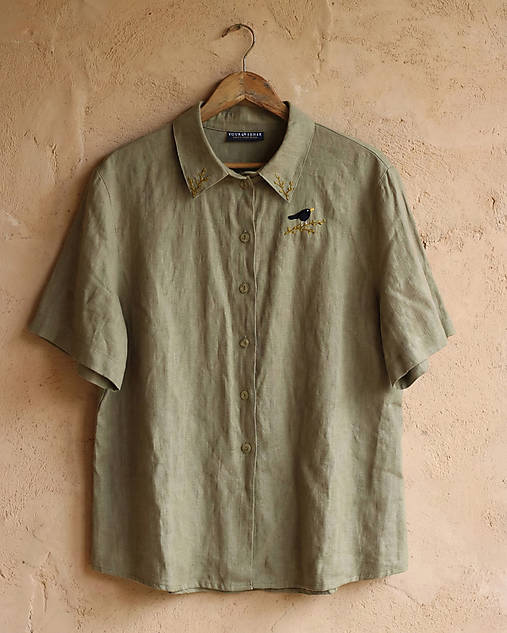 Blúzky a košele - Upcyklovaná ľanová košeľa s výšivkou - 18197217_