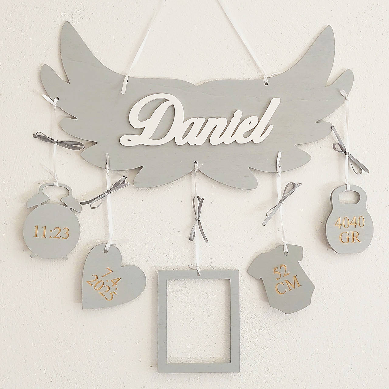 Meno s údajmi a krídlami 35cm -darček pre novorodeneca
