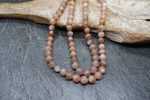 Minerály - Mesačný kameň 8mm/24ks/h2 - 18199502_