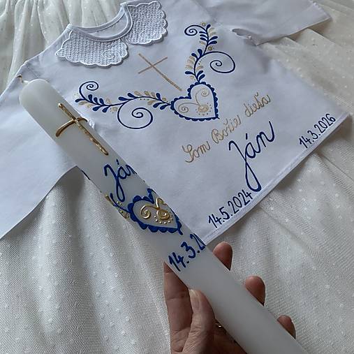 Krstná košieľka a svieca na krst ručne maľovaná ľudovoladená (tmavomodro - zlatá ľudovoladená)