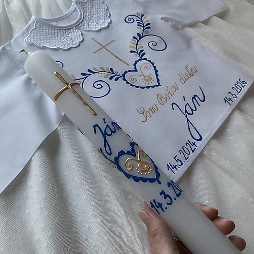 Krstná košieľka a svieca na krst ručne maľovaná ľudovoladená (tmavomodro - zlatá ľudovoladená)