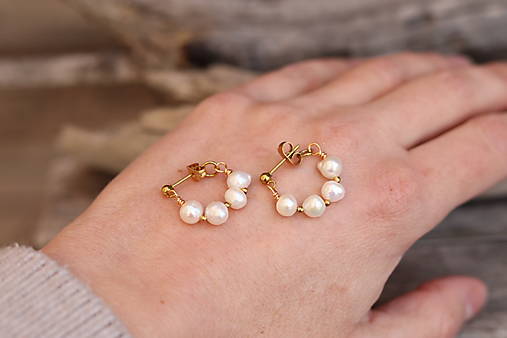 Napichovacie perlové náušnice