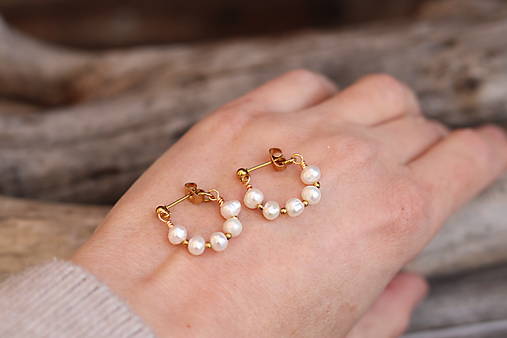 Napichovacie perlové náušnice