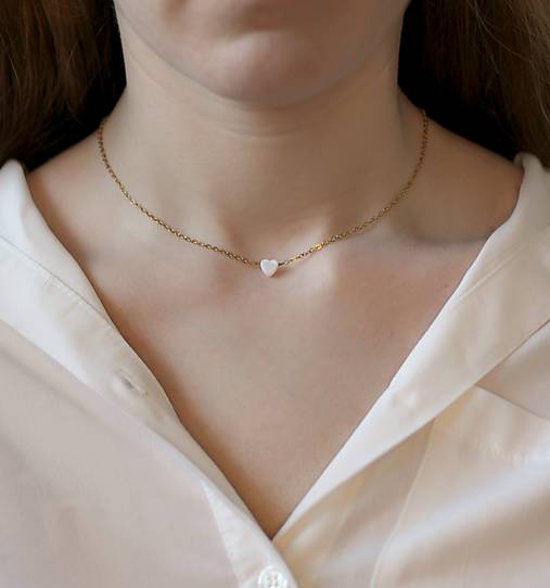 Náhrdelníky - Minimalistická retiazka so srdiečkom - 18201919_