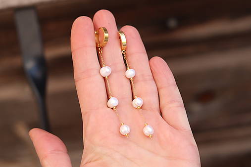 Dlhé perlové náušnice