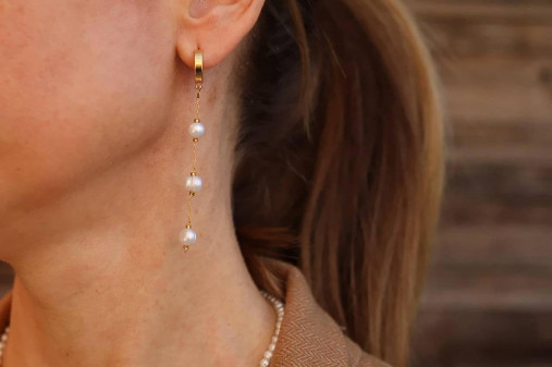 Dlhé perlové náušnice