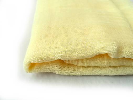 Šály a nákrčníky - "pastel yellow" bavlnený  šál  skladom - 18202557_
