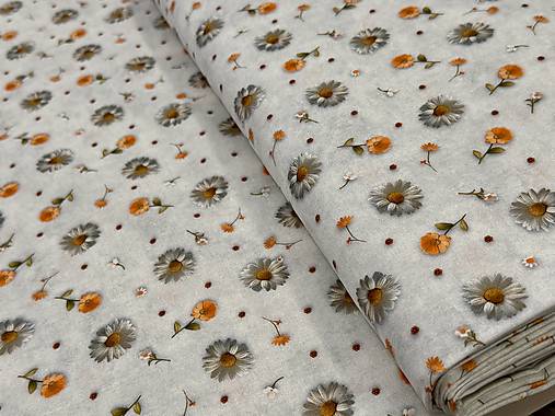 100% BAVLNA /  3 D KVETINKY