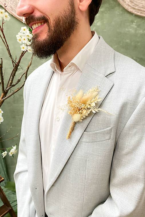 Pierko pre ženícha "šepot vánku"