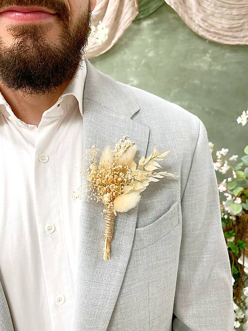 Pierko pre ženícha "šepot vánku"