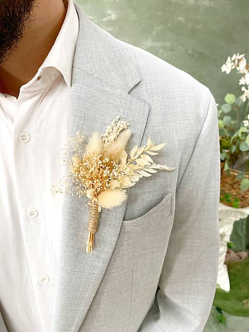 Pierko pre ženícha "šepot vánku"