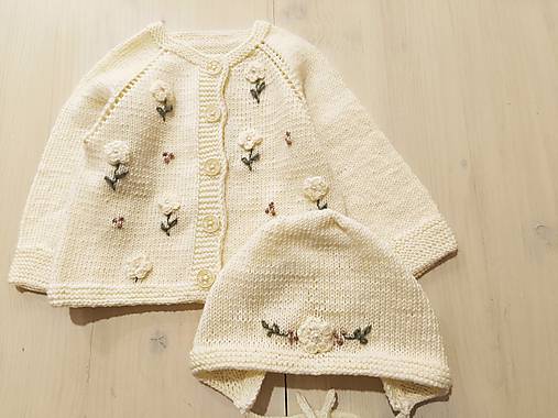 Detské súpravy - Biela súprava s kvietkami 100% Baby merino - 18206553_