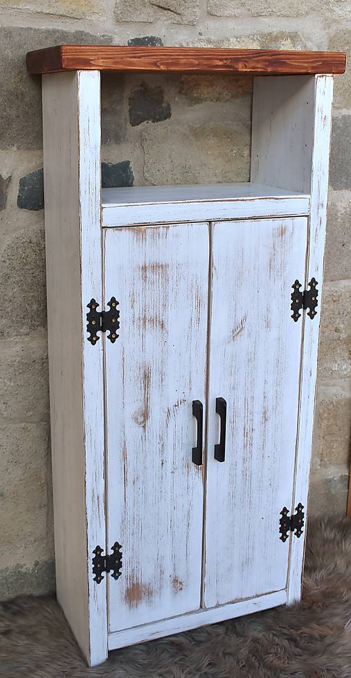 Nábytok - Vintage skrinka vysoká - 18206273_