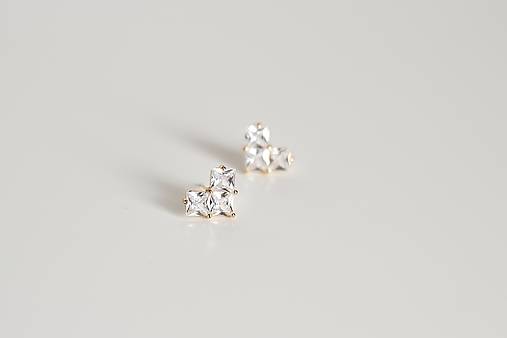 Napichovacie náušnice so zirkónmi