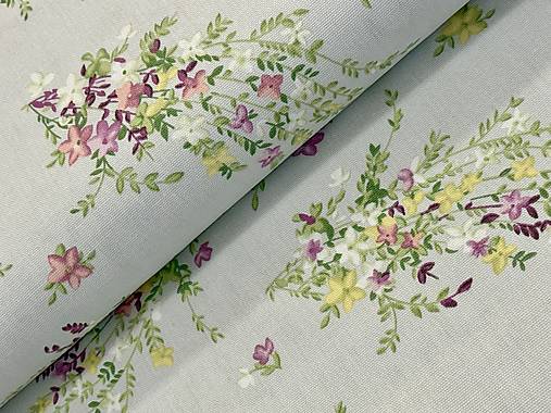 BAVLNA DEKOR / KVETINY NA SIVOM PODKLADE