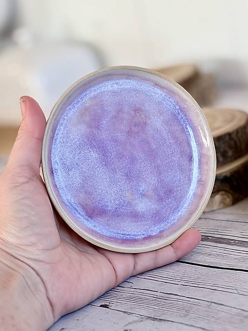 Krokus - podšálka (priemer 12cm)