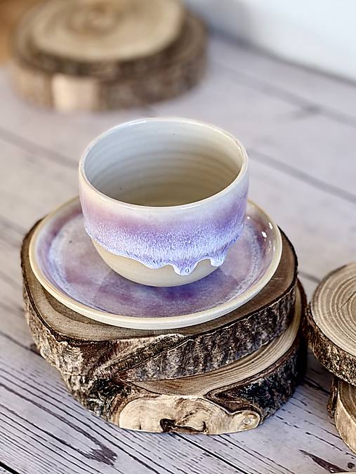 Krokus - podšálka (priemer 12cm)