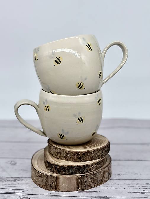 Bee - šálka na čaj (450ml, s uškom)