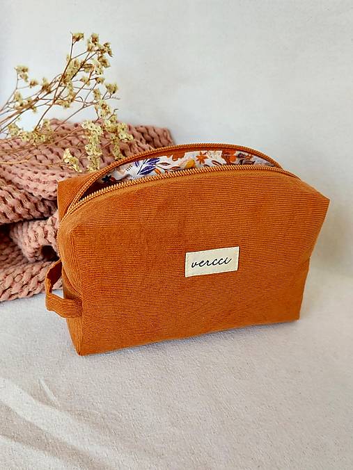 Taštičky - Kozmetická taštička MALÁ CESTOVATEĽKA - 18206994_