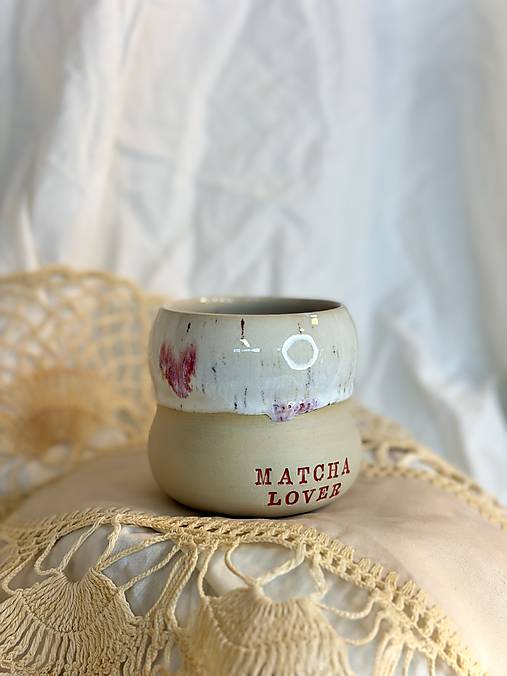 Keramický hrnček na matchu Bubble Matcha Lover