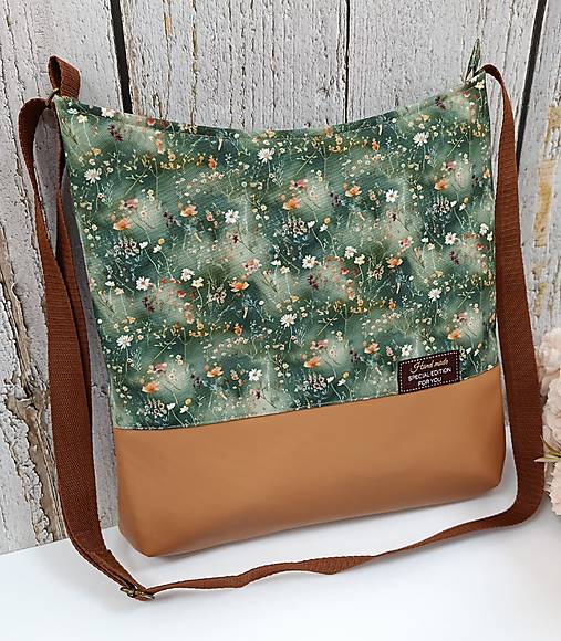 Kabelky - Crossbody (Zelená - drobné kvietky) - 18212098_