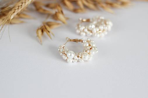 Kruhové náušnice s riečnymi perlami