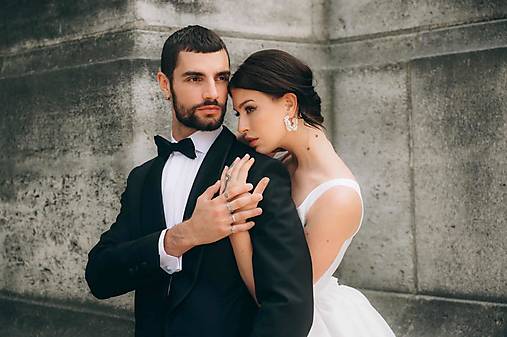 Kruhové náušnice s riečnymi perlami