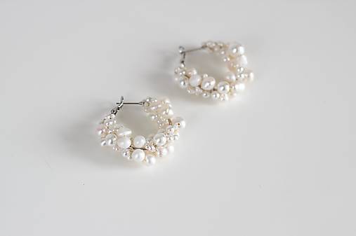 Kruhové náušnice s riečnymi perlami