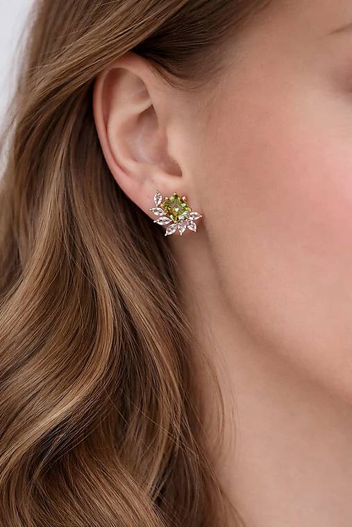 Náušnice so zeleným zirkónom