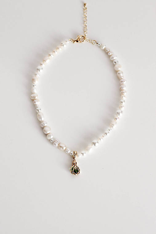 Perlový náhrdelník s príveskom