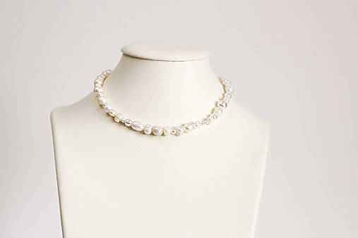 Perlový náhrdelník s príveskom