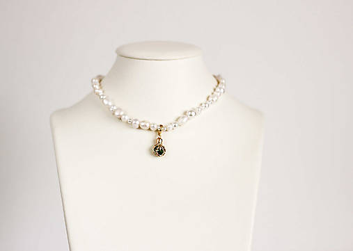 Perlový náhrdelník s príveskom