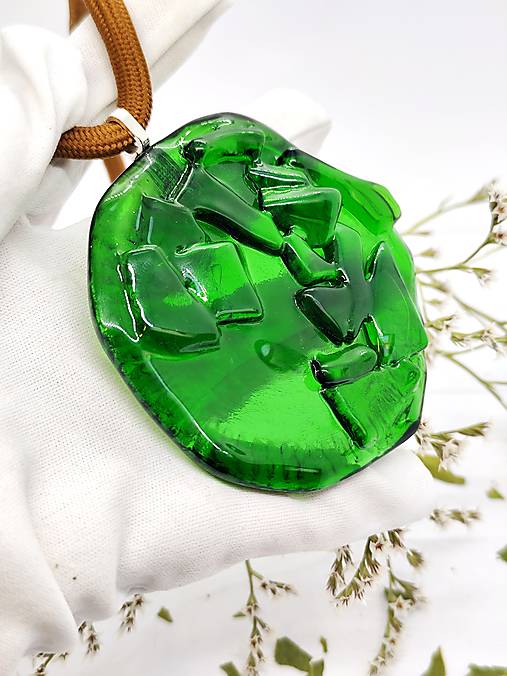 Náhrdelník z vínových fliaš "GERDA"