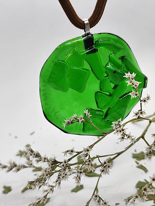 Náhrdelník z vínových fliaš "GERDA"