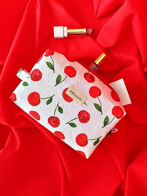 Taštičky - Kozmetická taštička MALÁ CESTOVATEĽKA - 18212075_